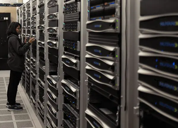 Soporte y mantenimiento de hardware de Nutanix HPE ProLiant 3 Nutanix Datacenter